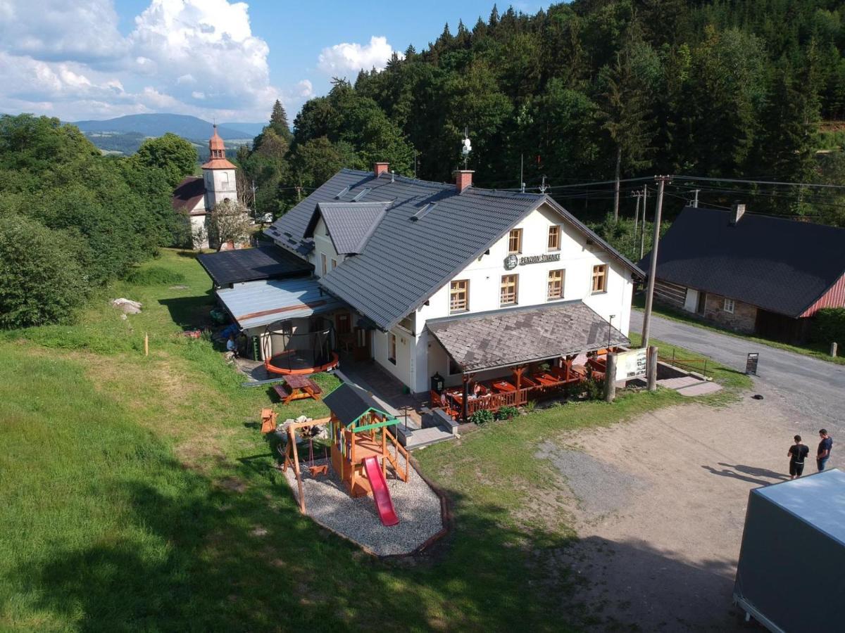 Penzion Štvanice Staré Město Exteriér fotografie